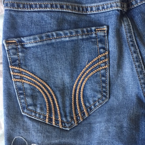 High Rise Hollister Shorts - Picture 6 of 6